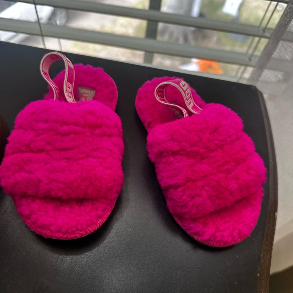 UGG Fuchsia Infants Fuzzy Slippers
